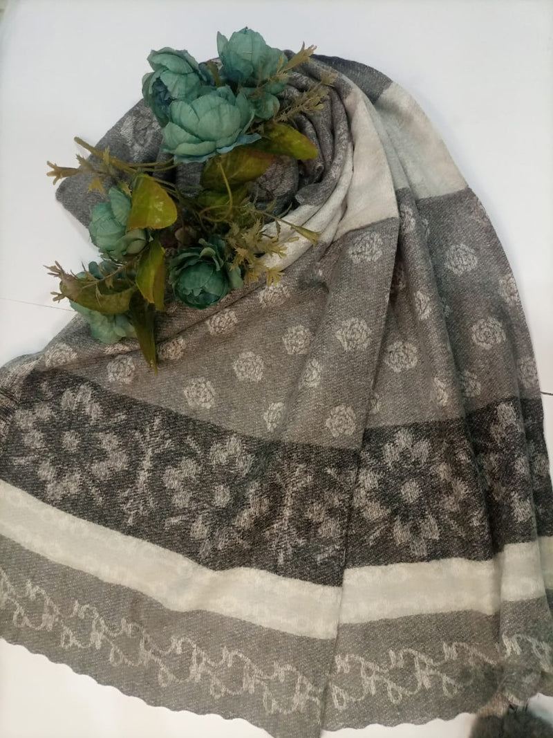 two shaded winter scarf